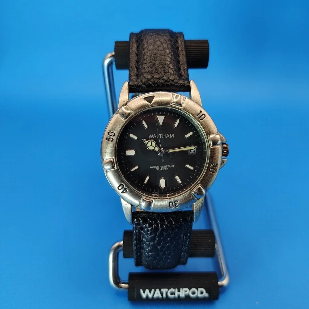 Vintage‎ 1998 Waltham Diver Style 36mm Mens Quartz Watch New Leather Strap Resto